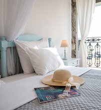 Dionysos Hotel
