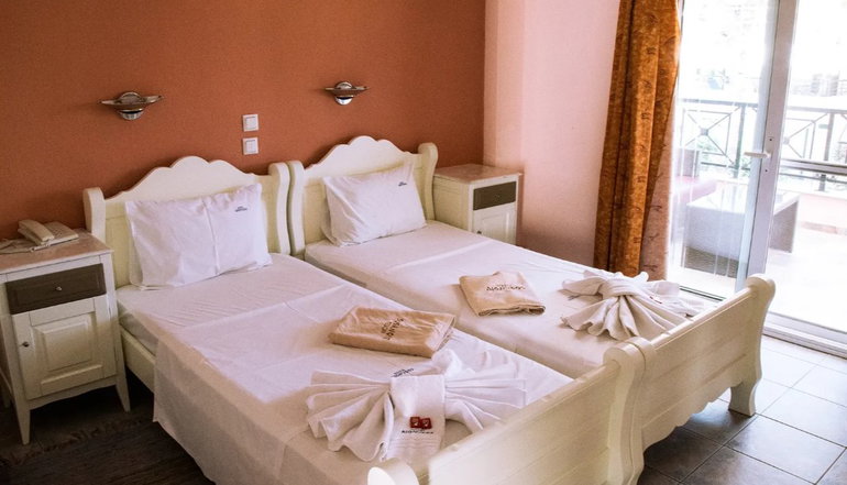 Dionysos Hotel - Πολύχρονο, Χαλκιδική