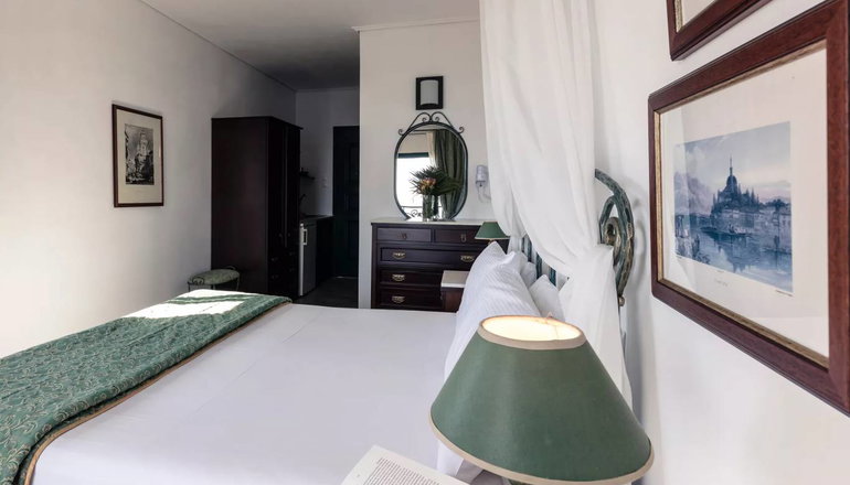 Dionysos Hotel Agistri - Σκάλα, Αγκίστρι