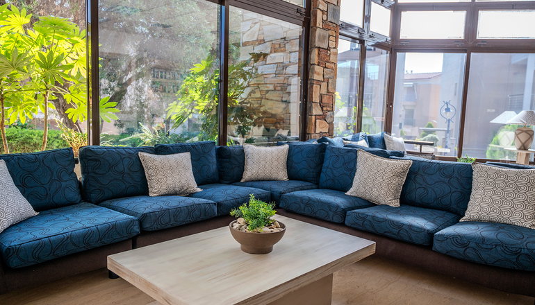 Dionysos Hotel & Suites
