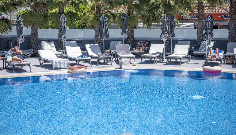 Dionysos Hotel & Suites