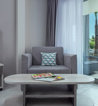 Dionysos Hotel & Suites