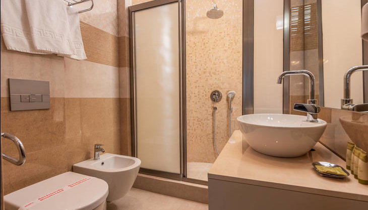 Dionysos Hotel & Suites