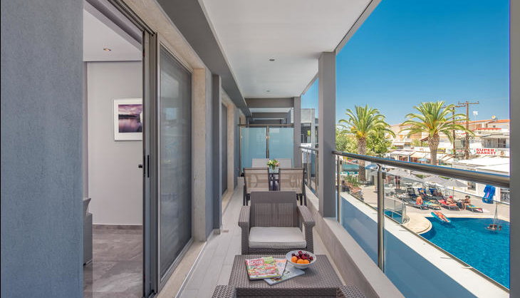 Dionysos Hotel & Suites