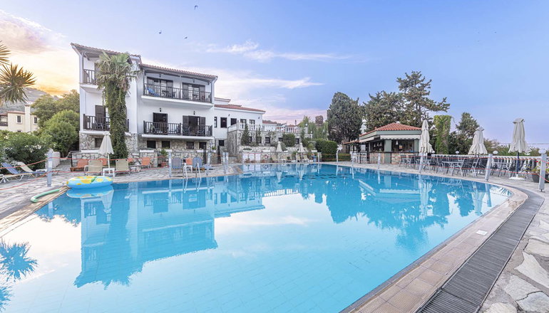 Dionyssos Hotel - Σκόπελος