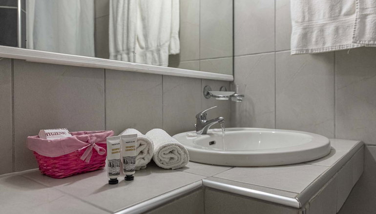 Dionyssos Hotel - Σκόπελος