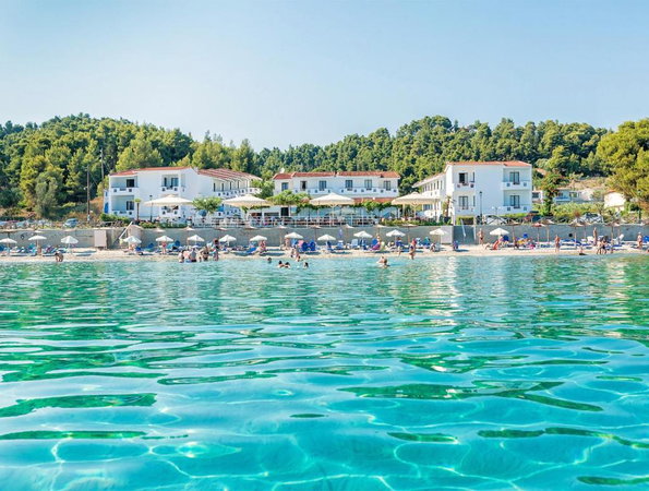 Dolphin Beach Hotel