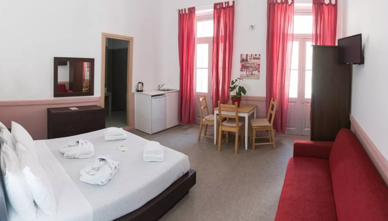 Douskos Guest House - Ύδρα