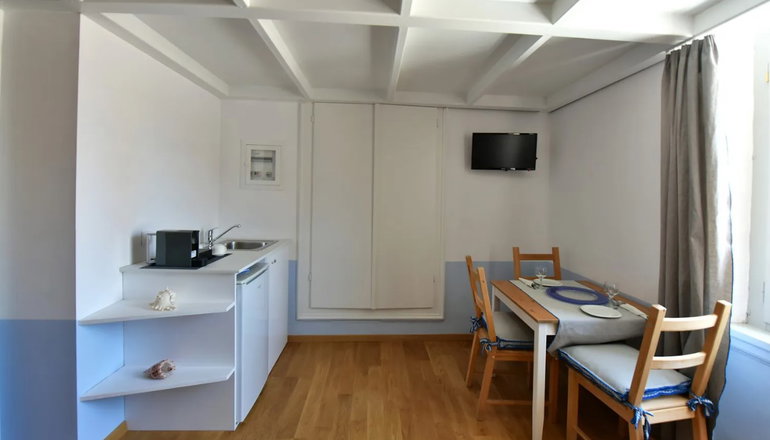 Douskos Guest House - Ύδρα
