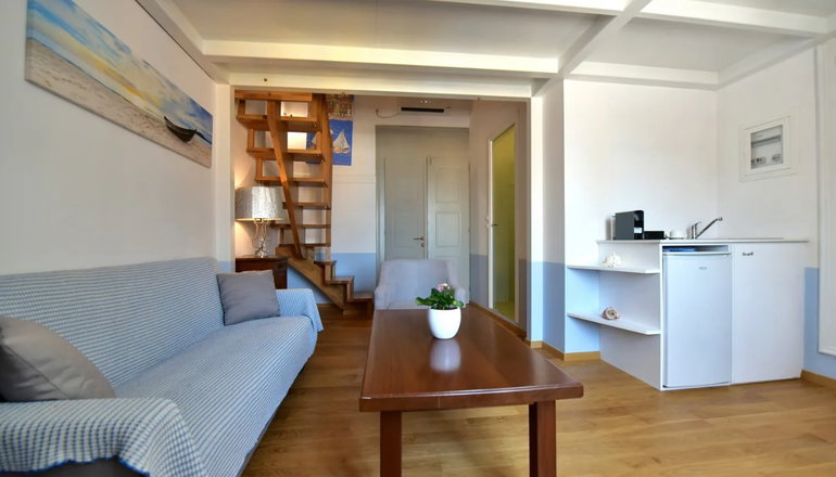 Douskos Guest House - Ύδρα