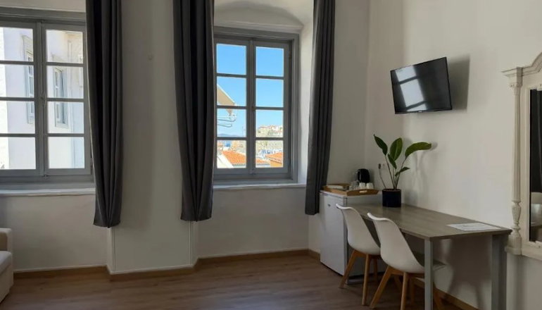 Douskos Guest House - Ύδρα