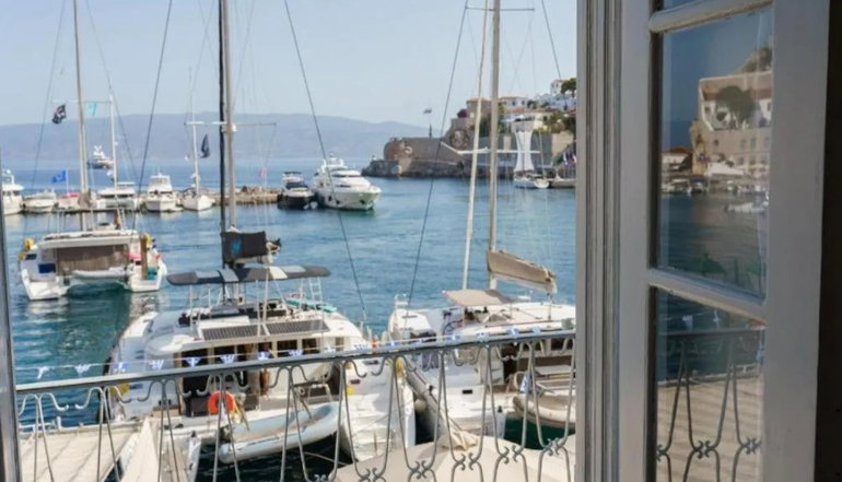 Douskos Harbour Residence - Ύδρα