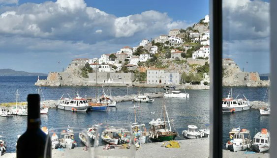 Douskos Port House
