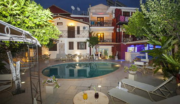 Paradise Hotel - Πάργα