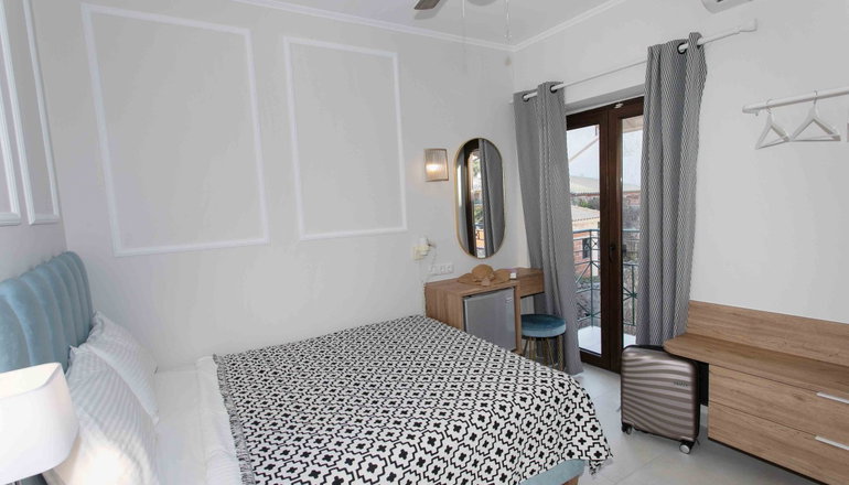 Paradise Hotel