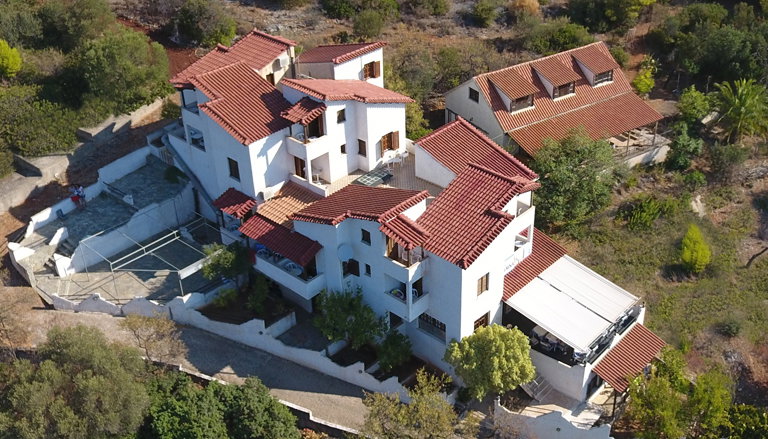 Drymna Hotel - Τριζόνια, Φωκίδα