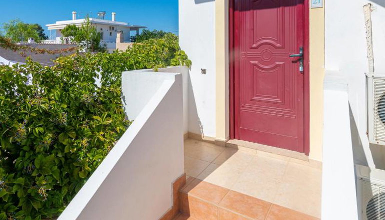 Laza Beach Inn - Σκάλα, Αγκίστρι