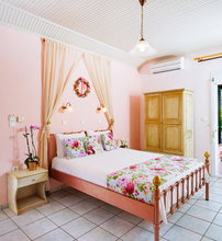 Edem Studios and Apartments