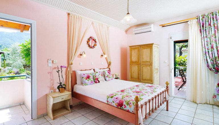 Edem Studios and Apartments