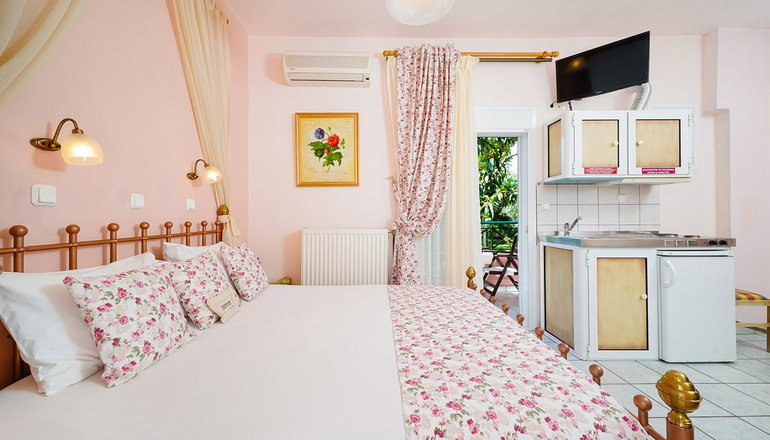 Edem Studios and Apartments