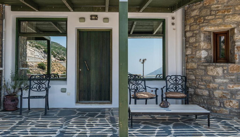ELaiolithos - Μονή, Νάξος