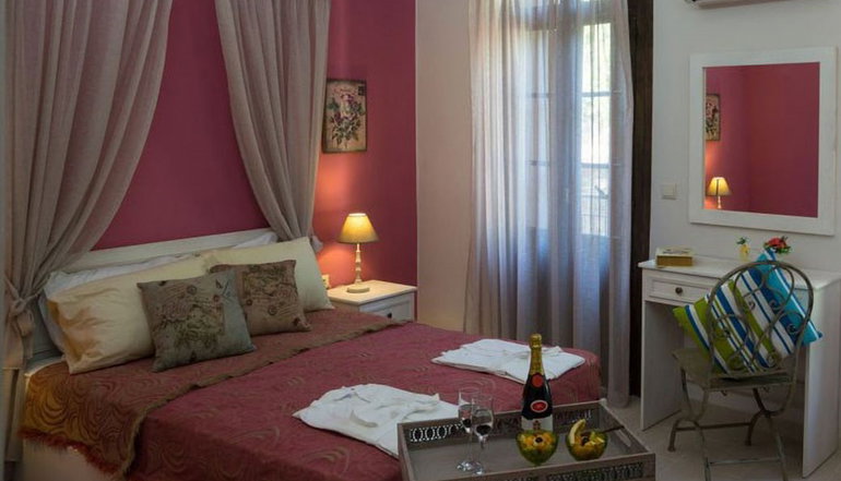Elia Portou Rooms