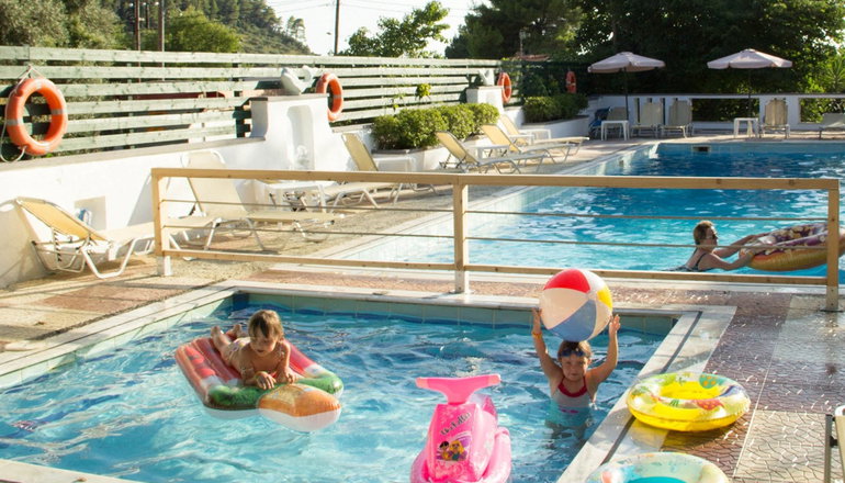 Elios Holiday Hotel