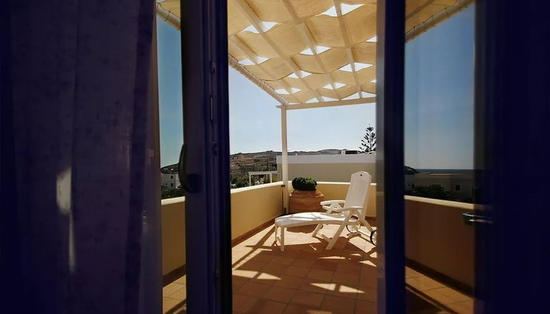 Emilia Luxury Apartments - Μέγας Γιαλός, Σύρος