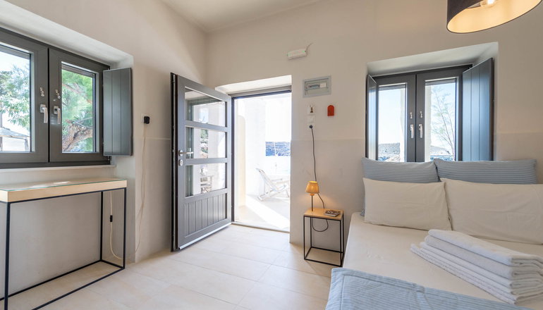 Emily Boutique Hotel - Αχλάδι, Σύρος