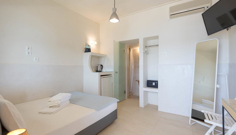 Emily Boutique Hotel - Αχλάδι, Σύρος