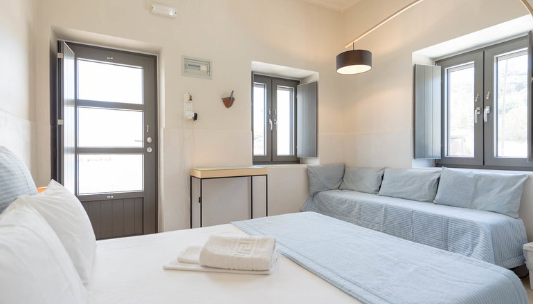 Emily Boutique Hotel - Αχλάδι, Σύρος