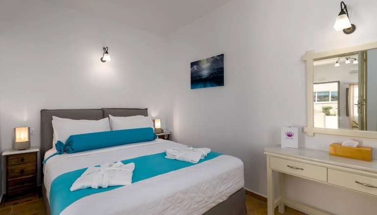 En Plo Boutique Suites - Οία, Σαντορίνη