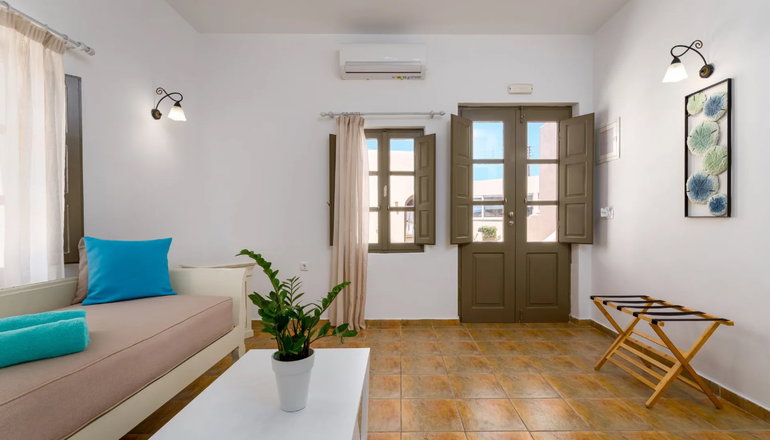 En Plo Boutique Suites - Οία, Σαντορίνη