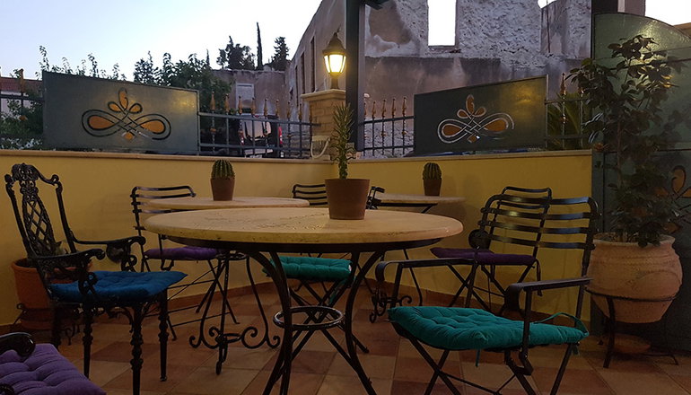 Epavlis Boutique Galaxidi - Γαλαξίδι