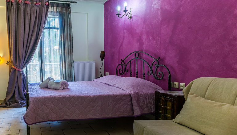 Epavlis Boutique Galaxidi - Γαλαξίδι