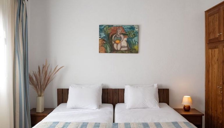 Esperos Suites & Villas