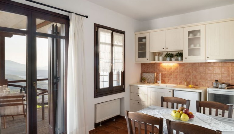 Esperos Suites & Villas