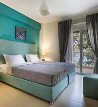 Meliti Waterfront Suites