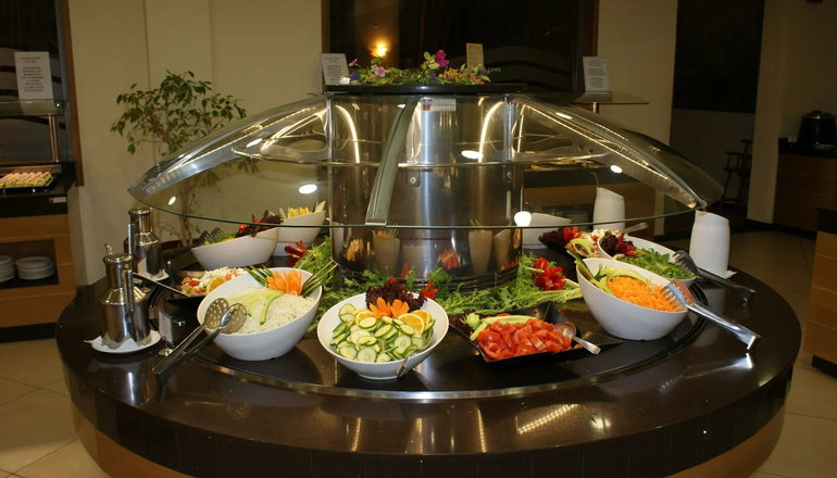 4* Europa Beach Hotel