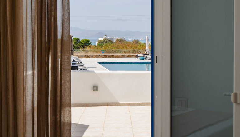 Evripus Suites