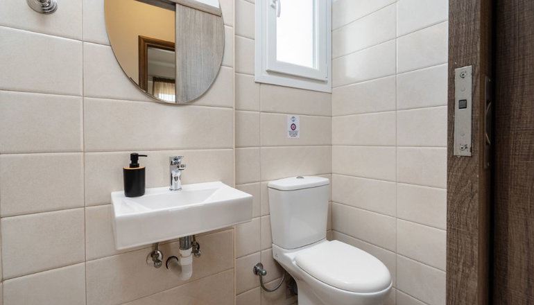 Evripus Suites