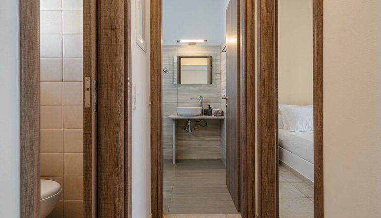 Evripus Suites