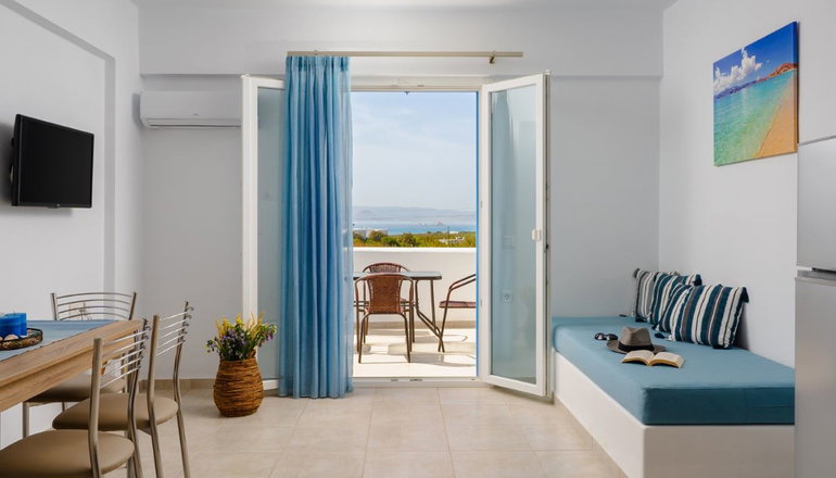 Evripus Suites