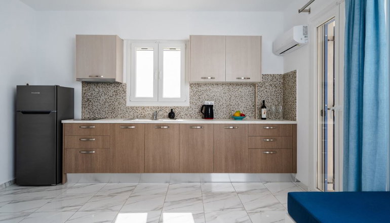 Evripus Suites