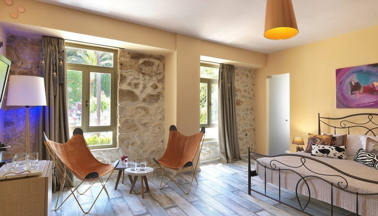 Fileas Art Hotel