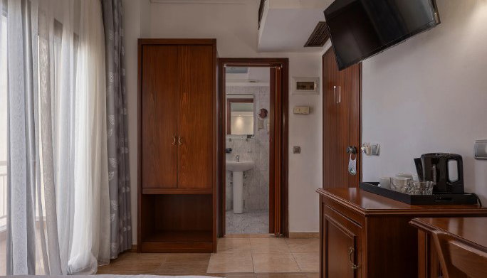 Filippos Hotel - Νέα Μουδανιά, Χαλκιδική