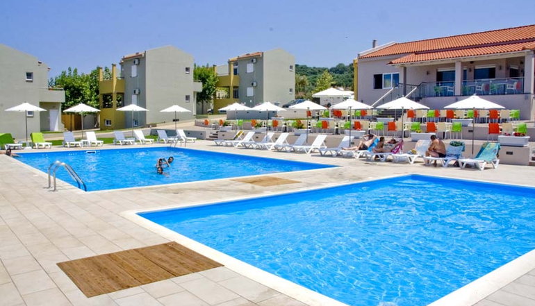 Fournia Village