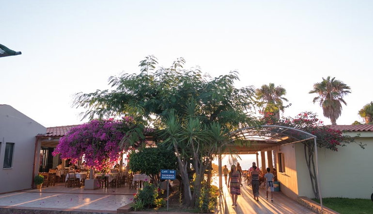 Fournia Village
