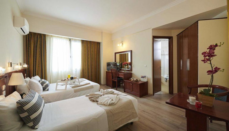 Golden City Hotel