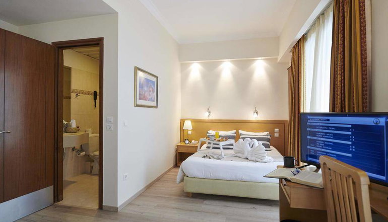 Golden City Hotel